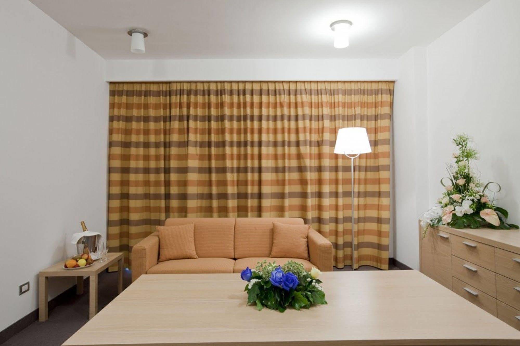 Centrum Palace Hotel & Resorts Campobasso Exterior foto