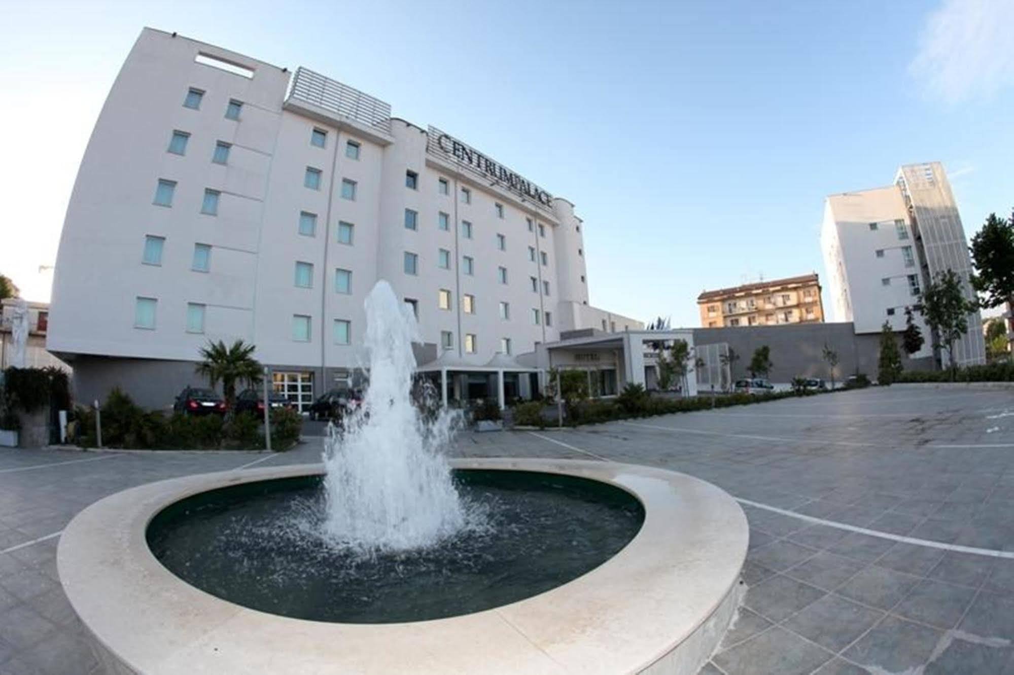 Centrum Palace Hotel & Resorts Campobasso Exterior foto